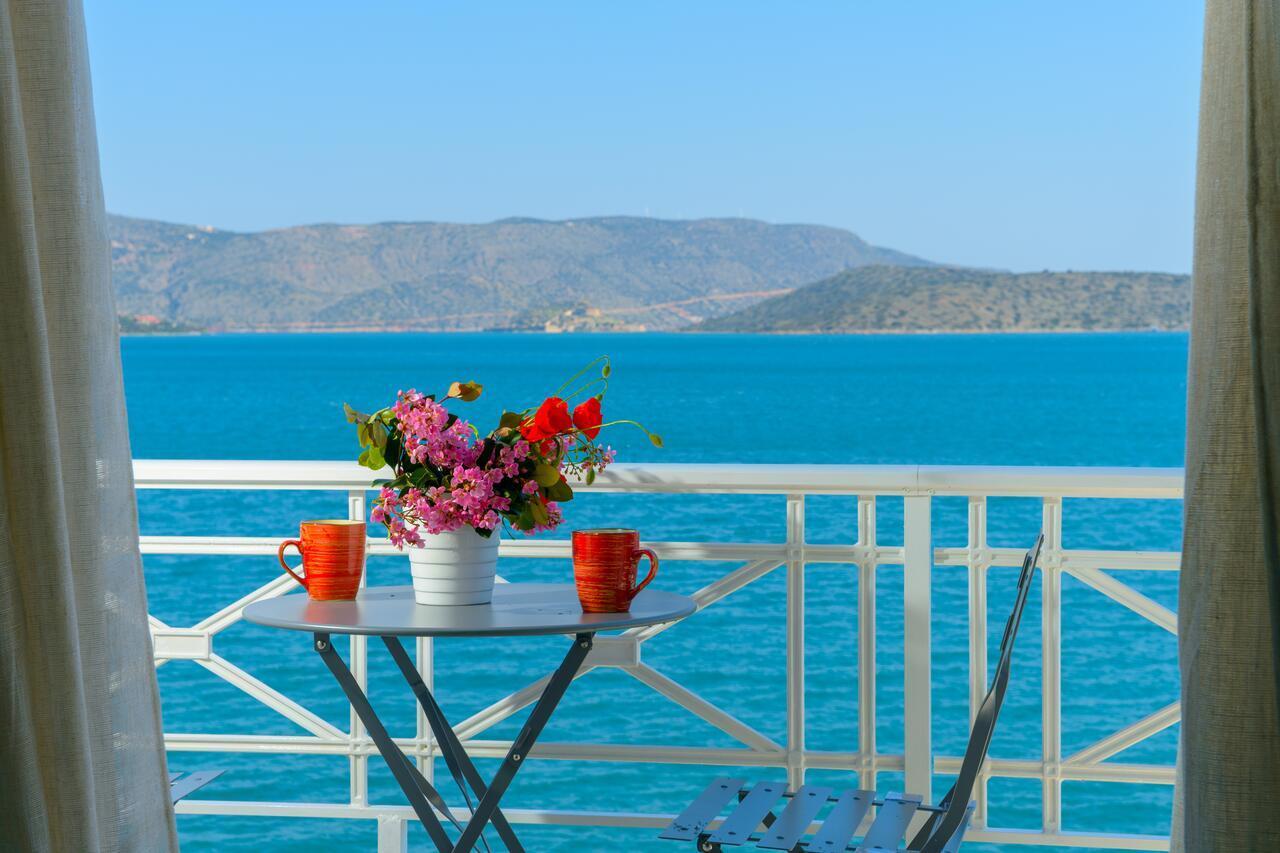 Margarita'S Seafront Luxury Apartment 엘운다 외부 사진