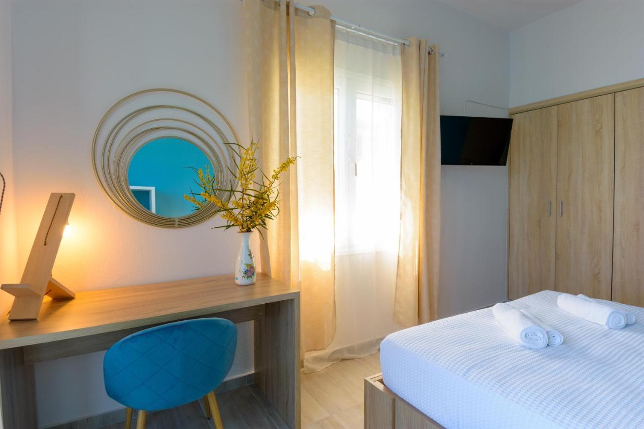 Margarita'S Seafront Luxury Apartment 엘운다 외부 사진