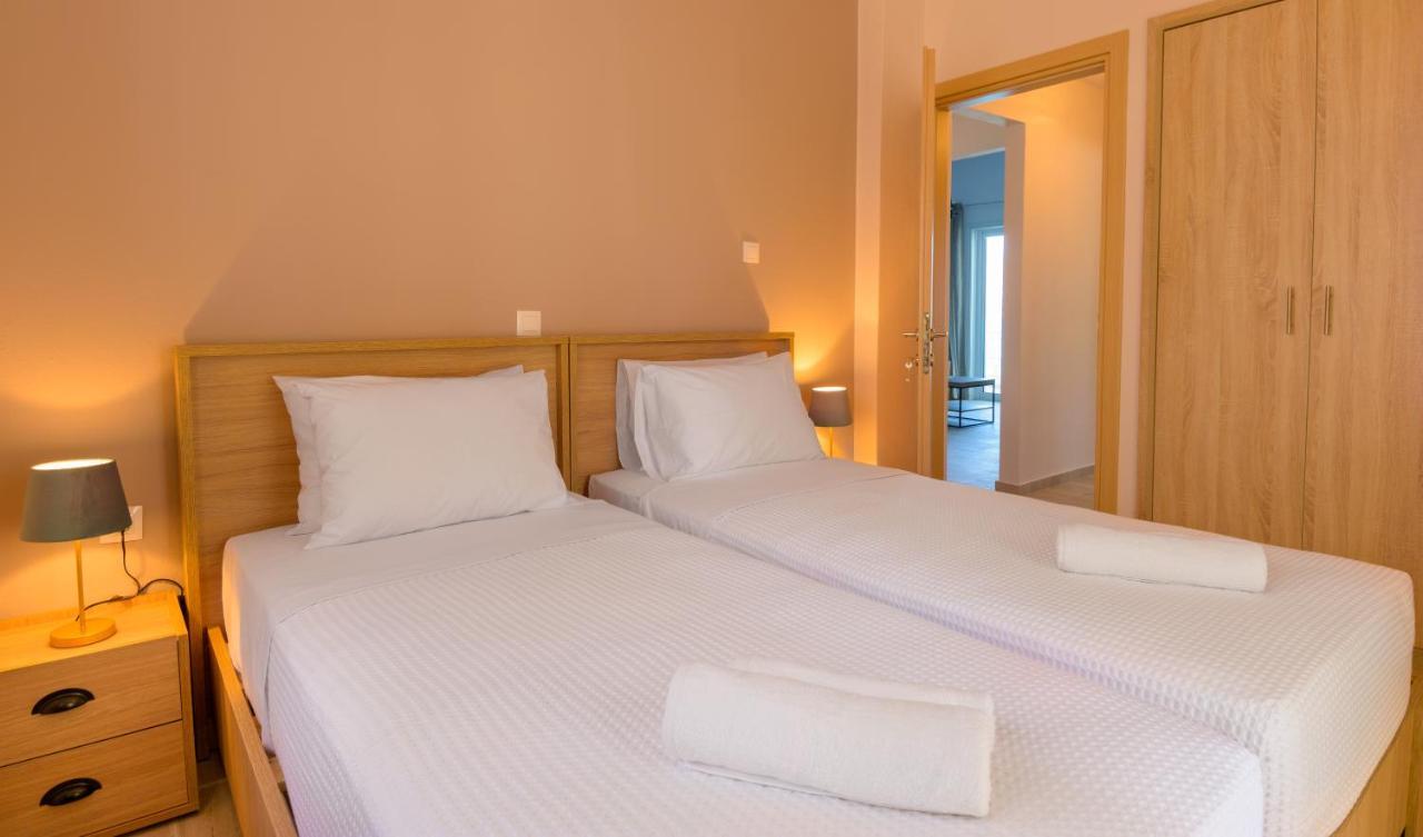 Margarita'S Seafront Luxury Apartment 엘운다 외부 사진