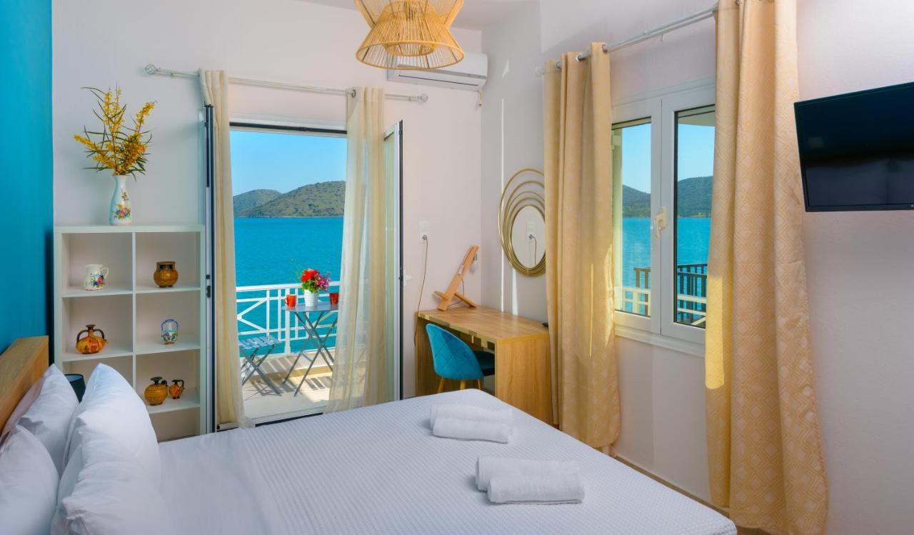Margarita'S Seafront Luxury Apartment 엘운다 외부 사진