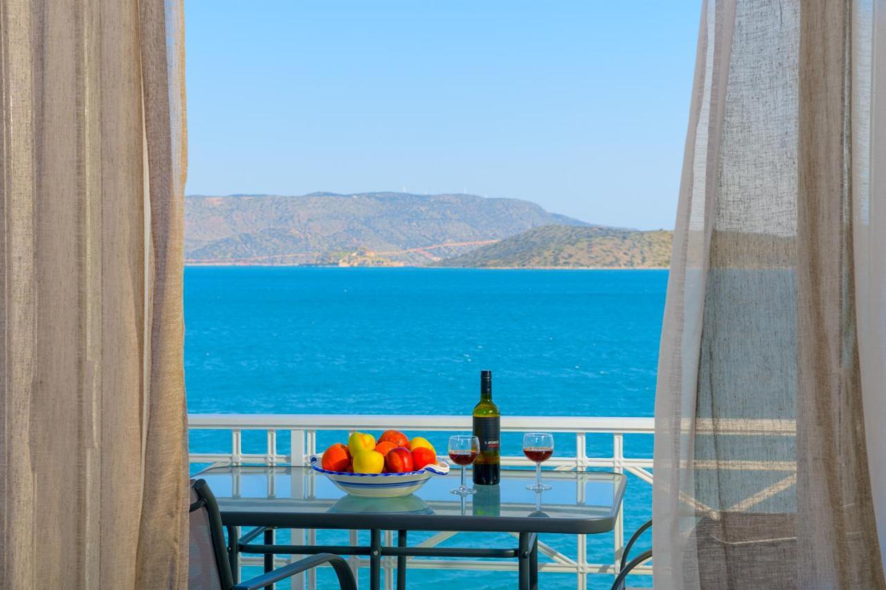 Margarita'S Seafront Luxury Apartment 엘운다 외부 사진