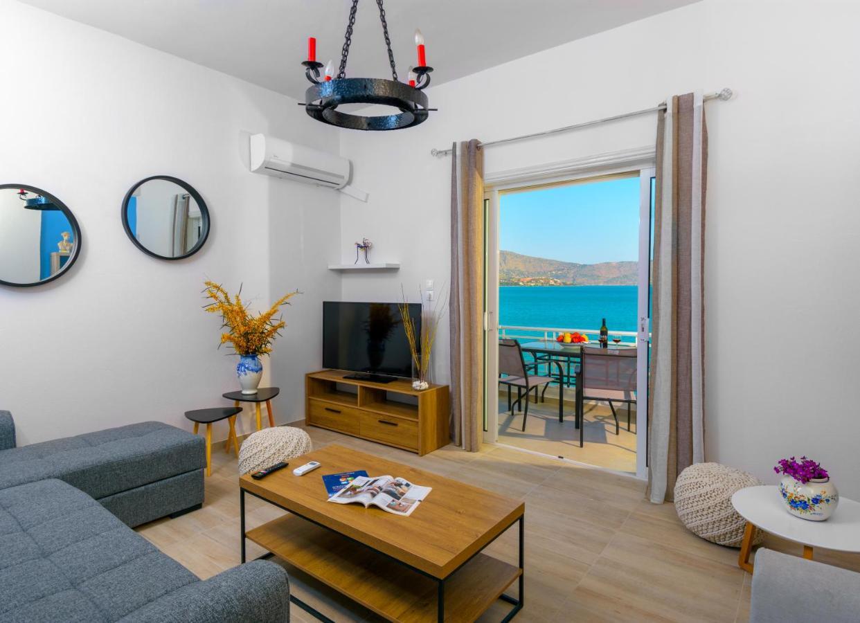 Margarita'S Seafront Luxury Apartment 엘운다 외부 사진