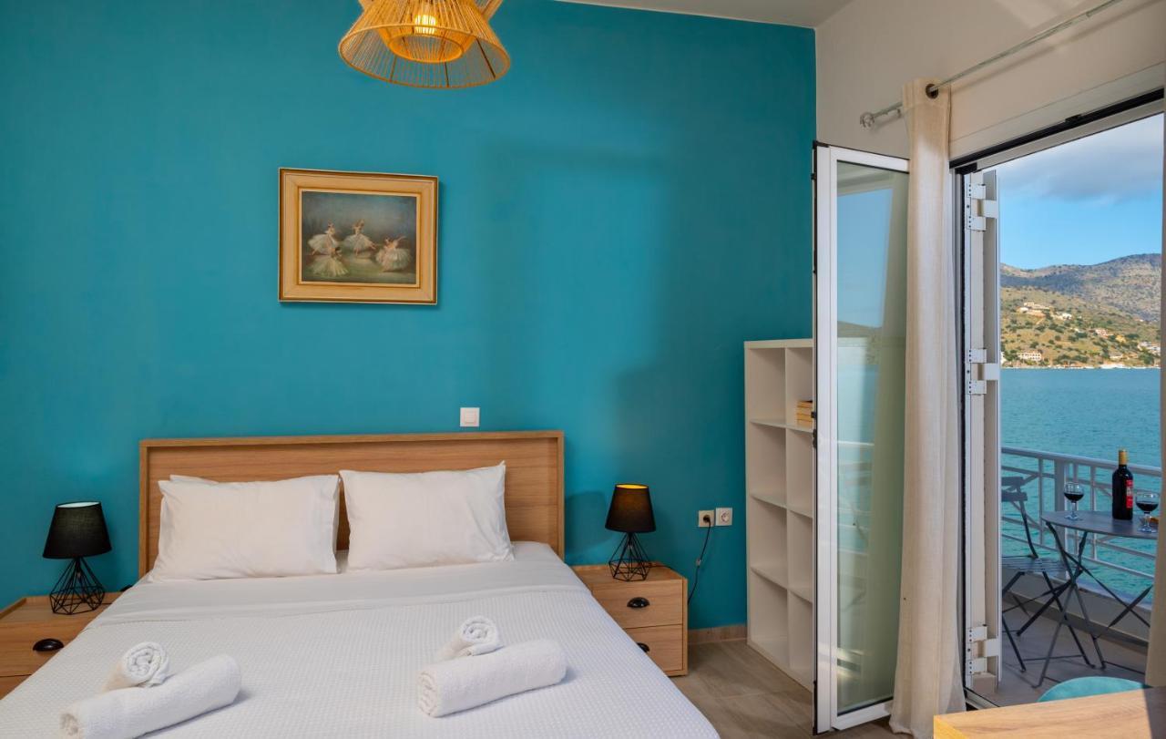 Margarita'S Seafront Luxury Apartment 엘운다 외부 사진